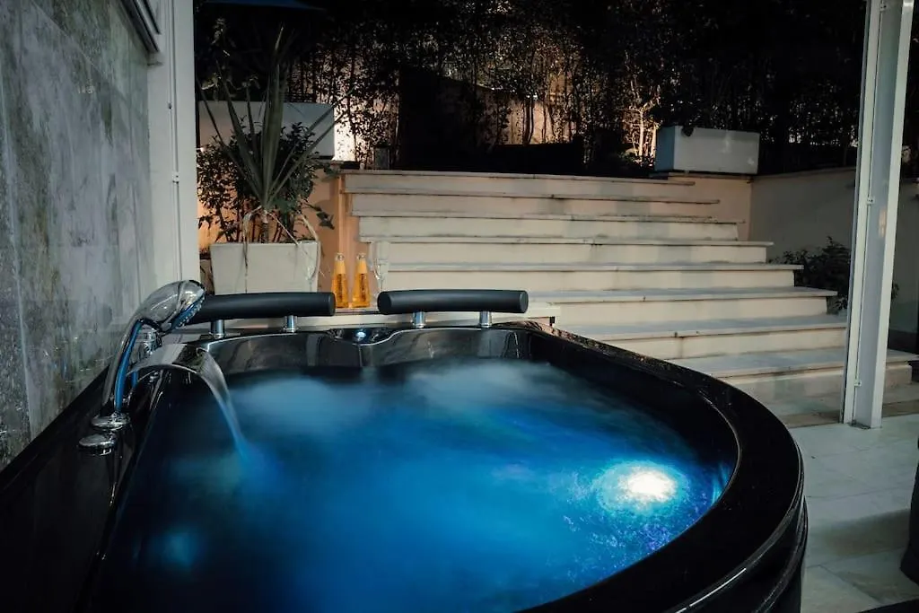 Vatican Garden Jacuzzi Rome Apartment