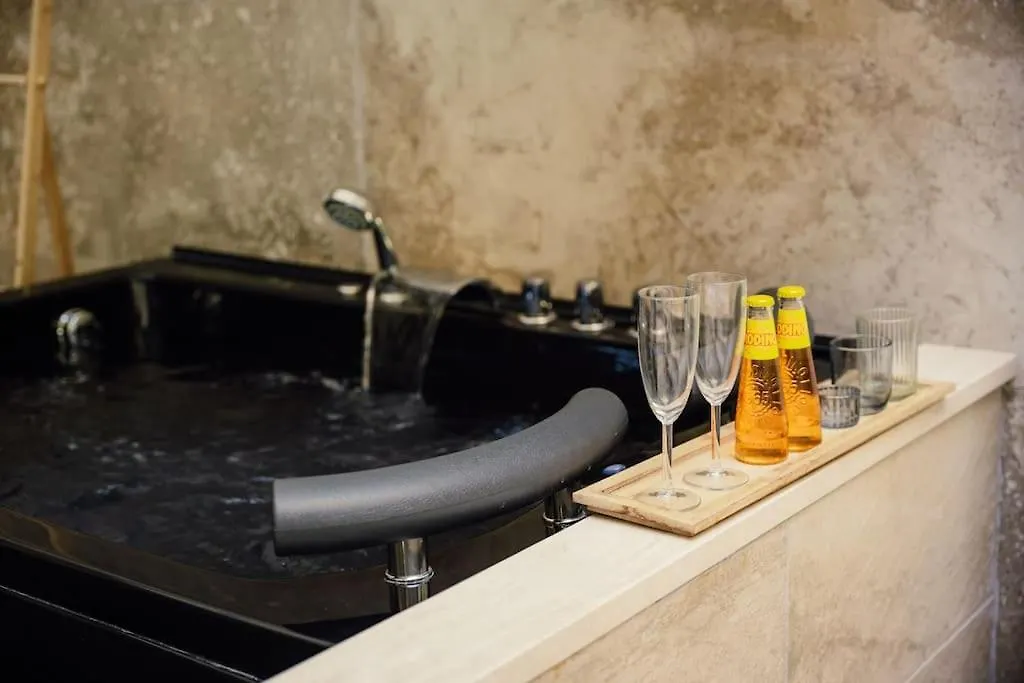Vatican Garden Jacuzzi Rome Apartment